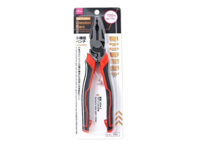 ダイソーの多機能ペンチ（770円）の商品画像